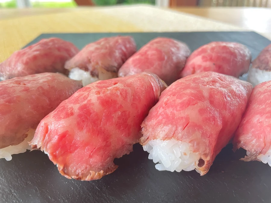 いちご一会 和牛ローストビーフ寿司